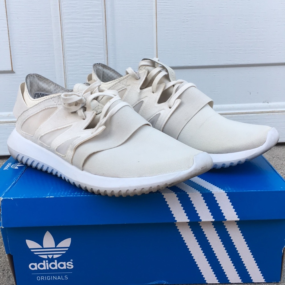 Adidas Tubular!🖤